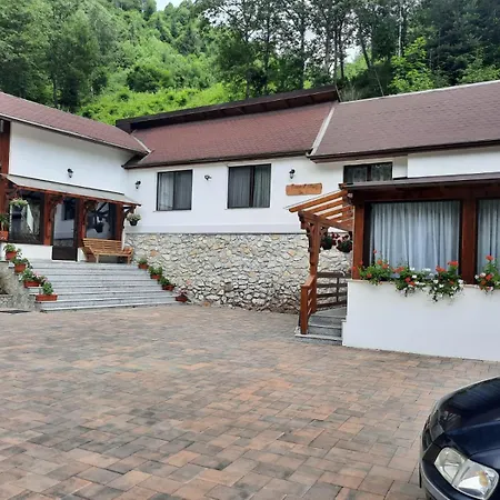 Casa Pop * Cormaia
